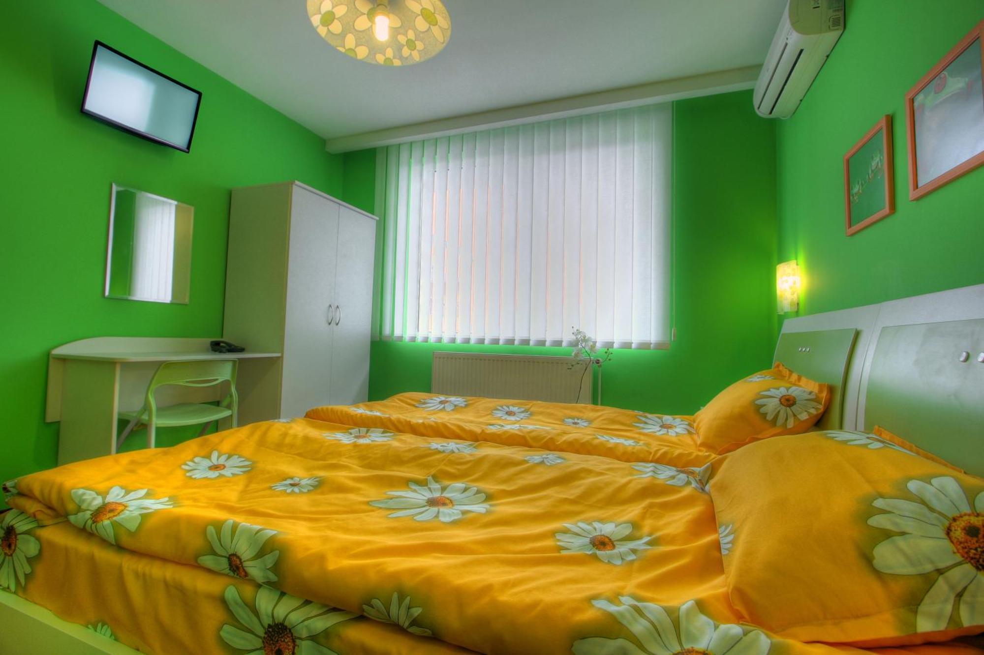 סטרה זגורה Family Hotel Mania מראה חיצוני תמונה