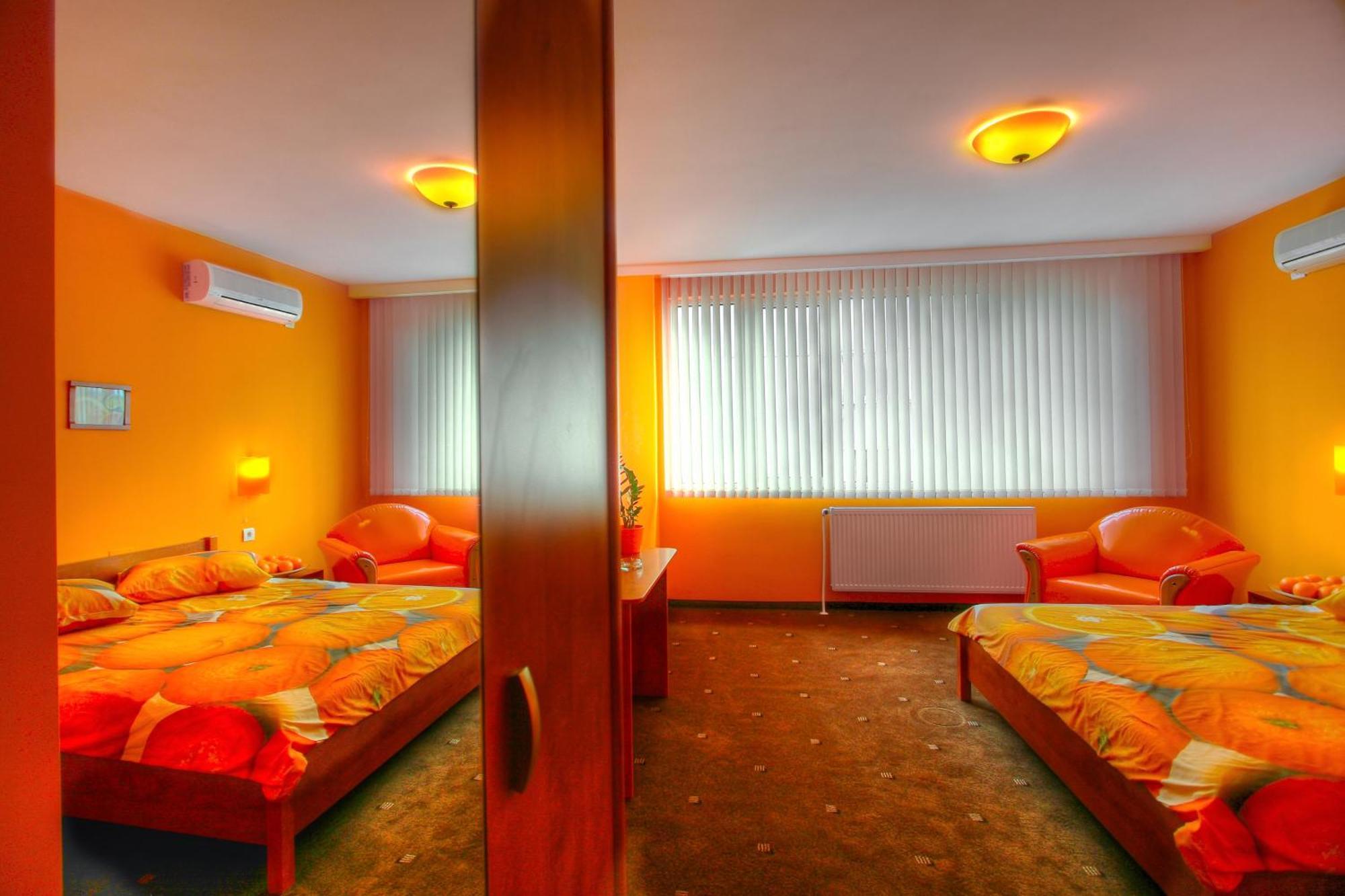 סטרה זגורה Family Hotel Mania מראה חיצוני תמונה