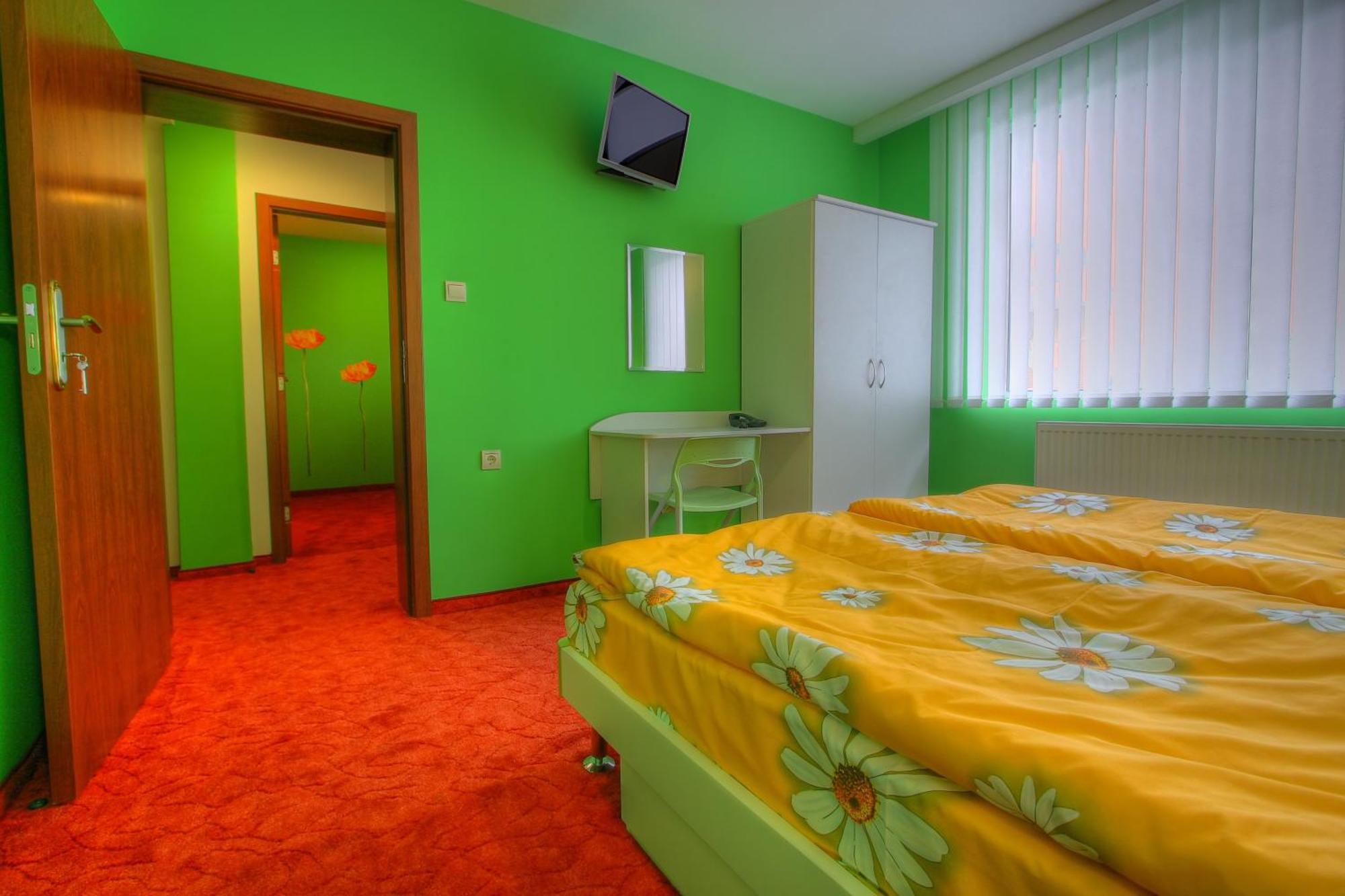סטרה זגורה Family Hotel Mania מראה חיצוני תמונה