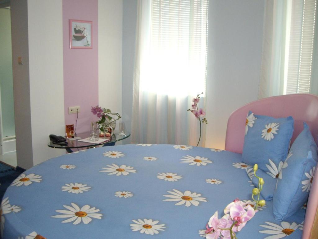 סטרה זגורה Family Hotel Mania חדר תמונה